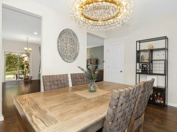 5th image of 634 Stapleford Ln