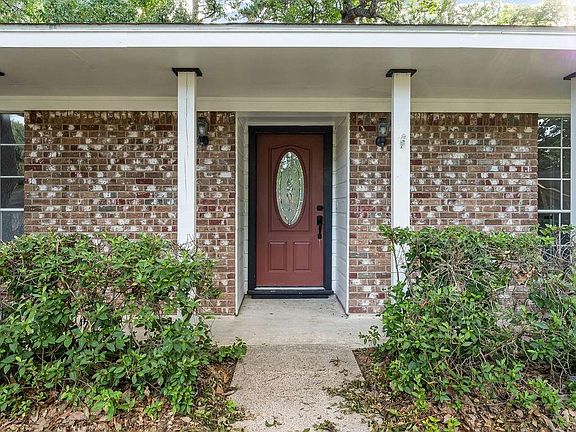 4th image of 240 Pine Valley Street