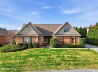 1179 Linford Cir, Alcoa, TN 37701