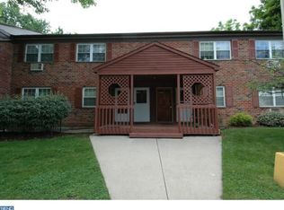 104 Garnet Dr, Burlington, NJ 08016