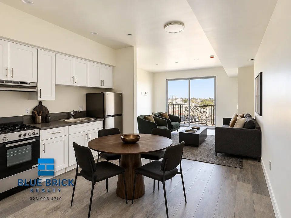 4324 S Vermont Ave, Los Angeles, CA 90037