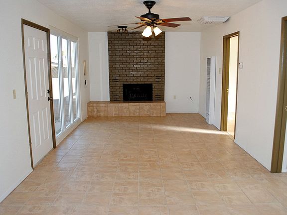 2nd image of 3113 Betts Dr NE