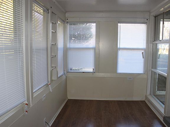 4th image of 1116 Byron Dr