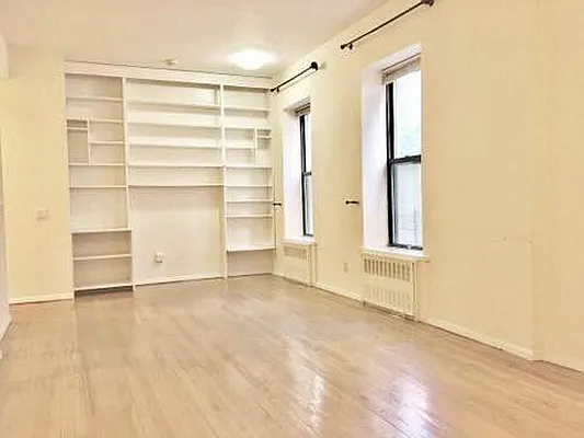 Rented by Jeffrey Mosczyc, LREB | media 26