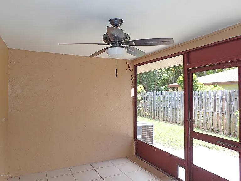 243 Ocean View Ln — Photo 11
