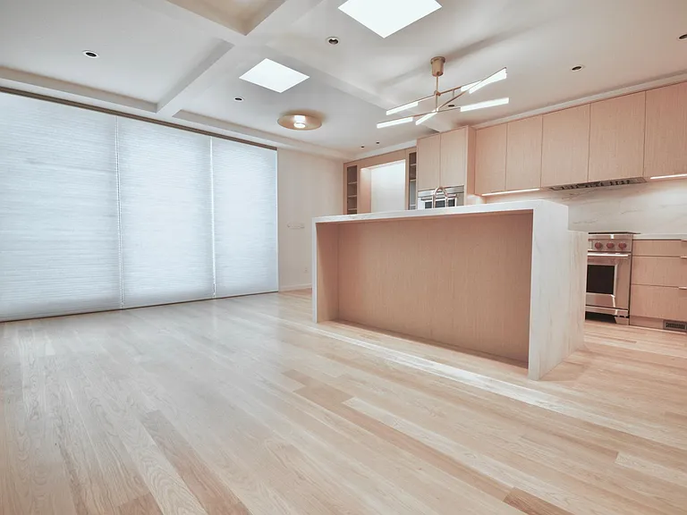 120 Randall St #120 — Photo 17