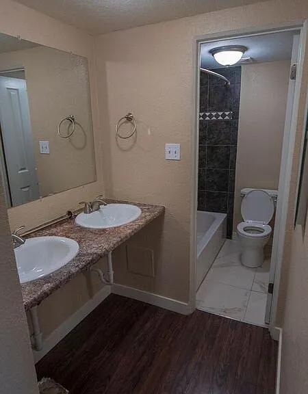 SloHi 1516 Perry Street — Photo 16
