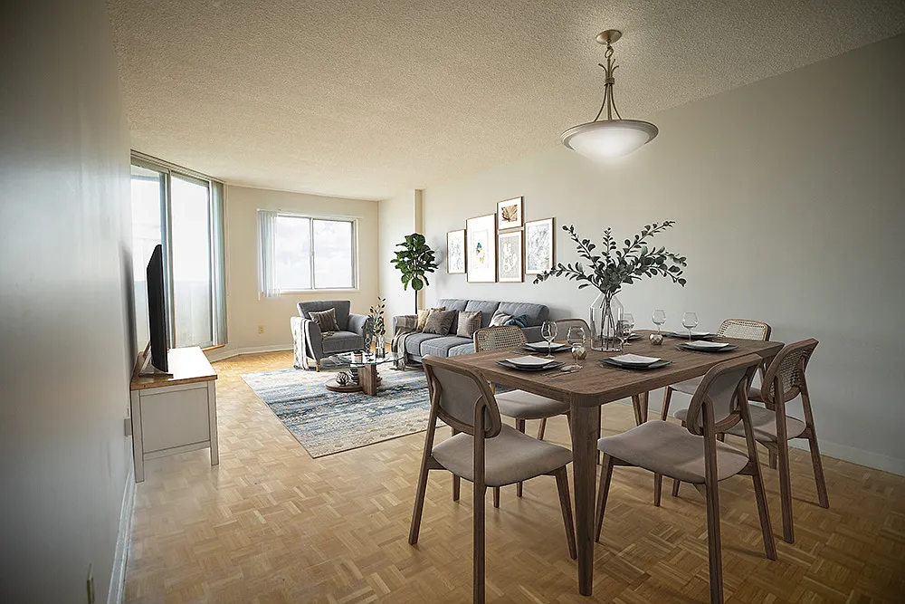 30 Elm Dr E — Photo 4