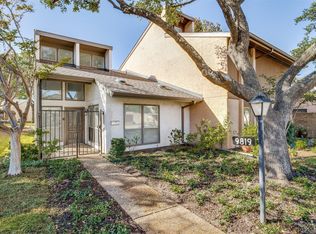 9819 Smokefeather Ln, Dallas, TX 75243