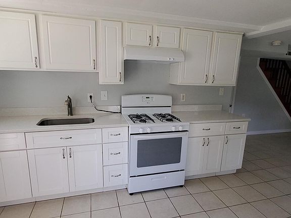 5th image of 301 Westowne Rd Floor 1