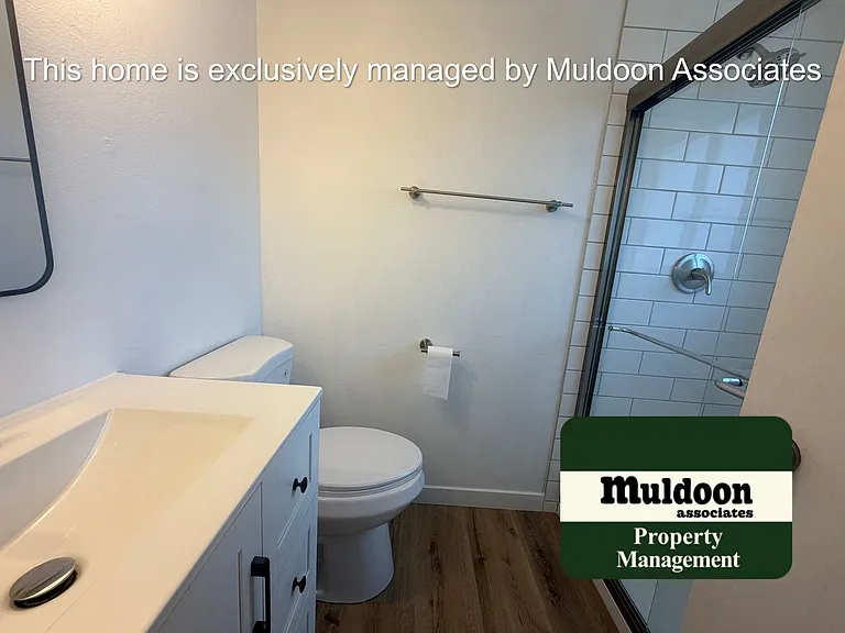 2958 Roche Dr N — Photo 14