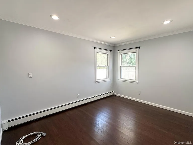 15 W Walnut St — Photo 12