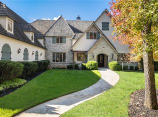 112 Serenity Lake Dr, Woodstock, GA 30004