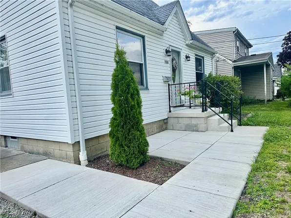 7038 Southern Blvd, Youngstown, OH 44512