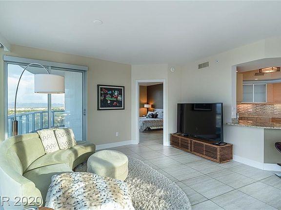 4th image of 322 Karen Ave Unit 1407