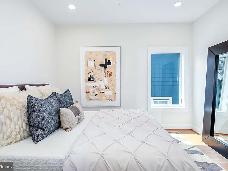 1818 Rhode Island Ave NE #5 — Photo 11