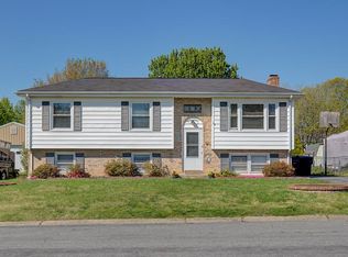 6332 Bunker Ln, Roanoke, VA 24019