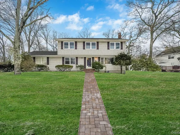62 Howard Street, Patchogue, NY 11772