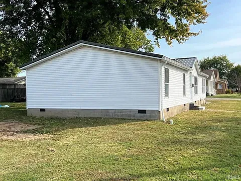 704 East 1st Street - 1 — Photo 3