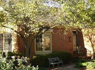 873 Courtyard Pl, Lexington, KY 40502