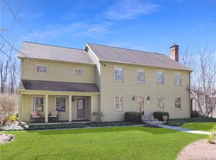 705 Breakneck Hill Rd, Middlebury, CT 06762