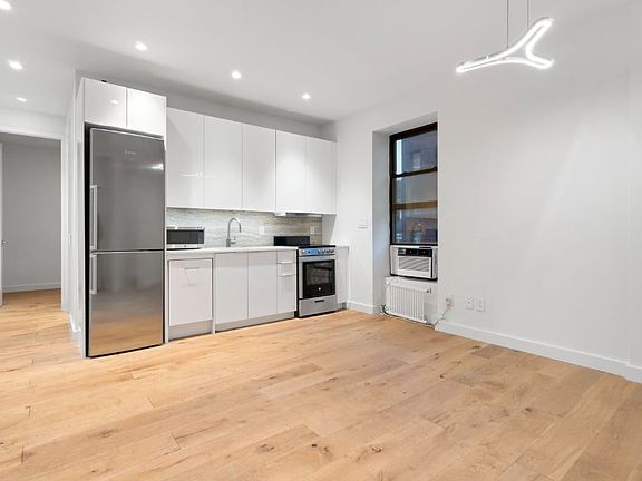 2nd image of 503 W 22nd St APT 5W