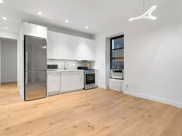 503 West 22nd Street image 1 of 10