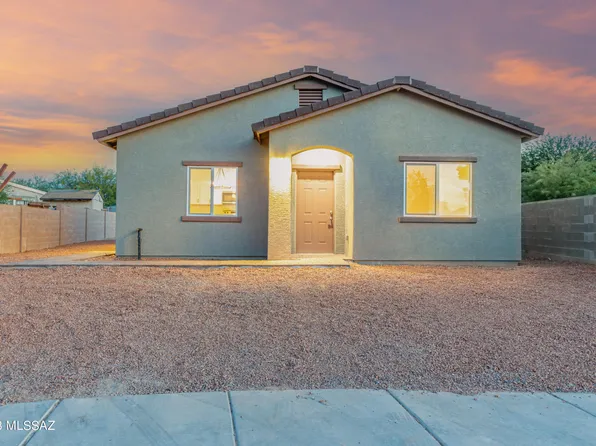 10280 S Rainbow Ln, Tucson, AZ 85756