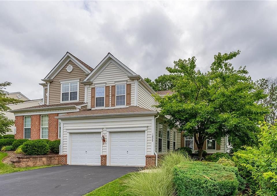 1829 Majestic Dr, Orefield, PA 18069 Zillow