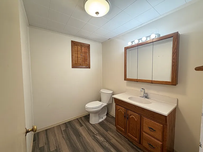 2919 W Main St — Photo 26