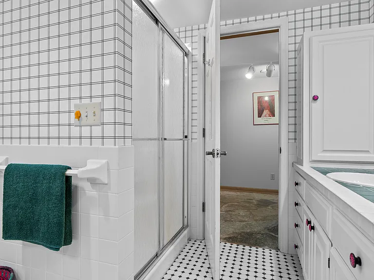 3942 Enchanted Ln — Photo 62