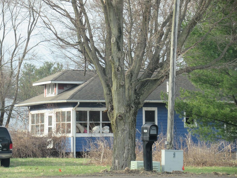 1st image of 52526 N Us Highway 131