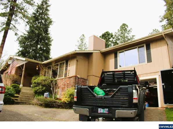 419 E 6th Ave, Sutherlin, OR 97479