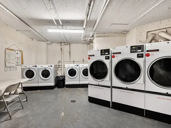 130 Bayridge Parkway image 8 of 10