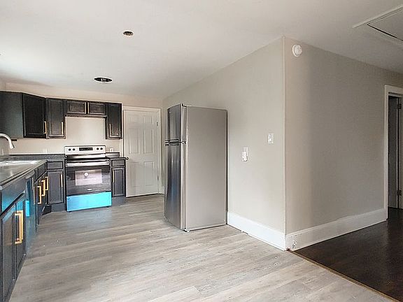 5th image of 2814 Jefferson Dr