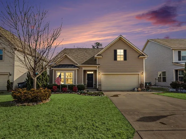 3232 Lacewing Dr, Zebulon, NC 27597