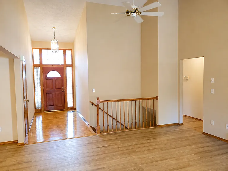 3919 S Dearborn St — Photo 2