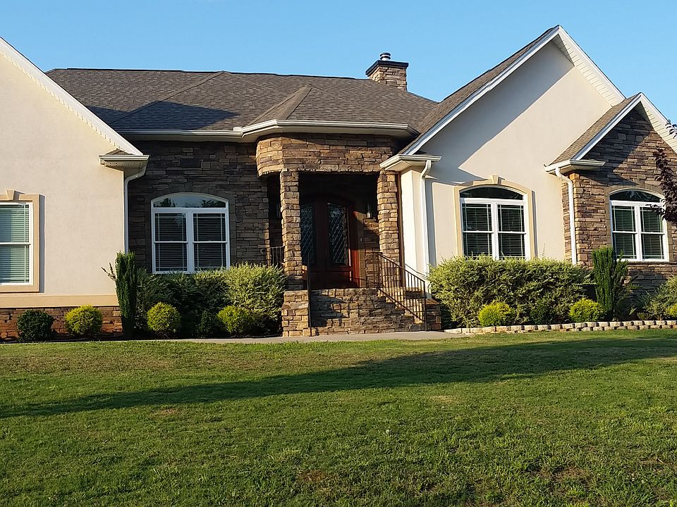 1st image of 251 Autumn Glen Dr