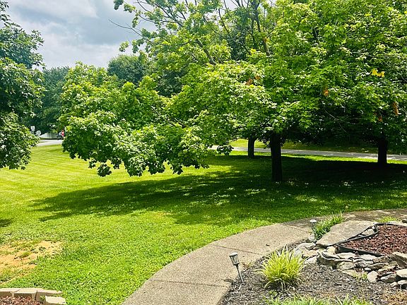 3rd image of 1380 Hutcherson Ln