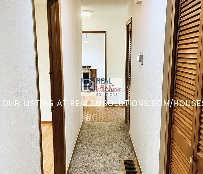 1120 NE 153rd Ave — Photo 18
