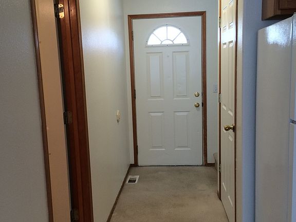 3rd image of 1424 S Skyline Dr #1424