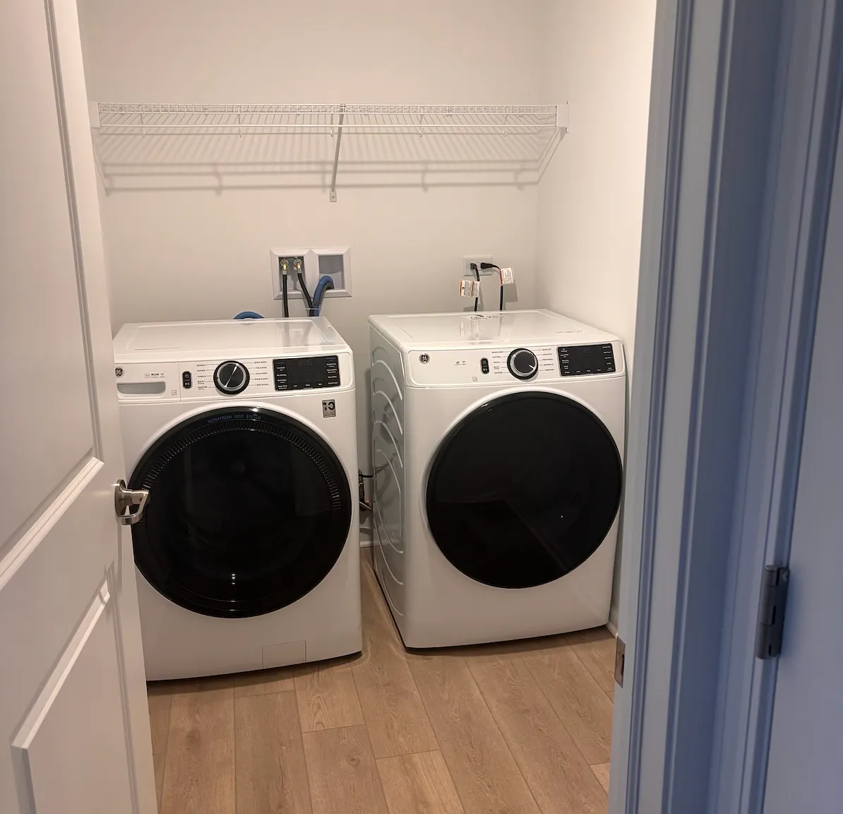 3 bed, 1894 sqft, $3,200 — Photo 4