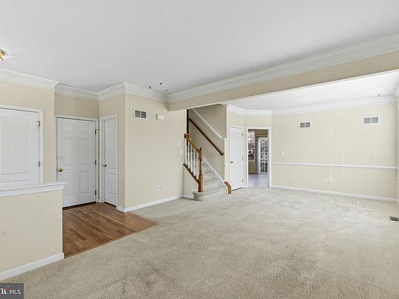 2nd image of 313 Lewisburg Ln