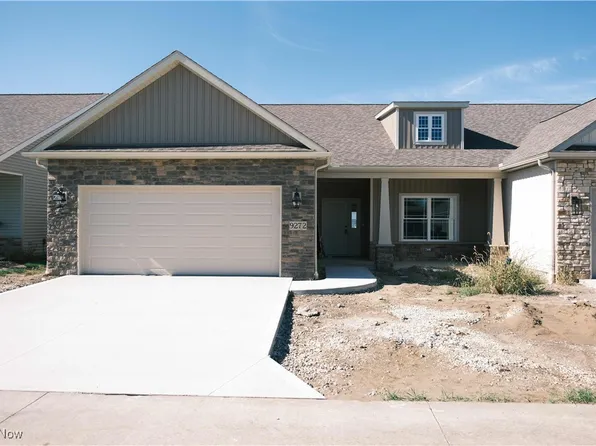 9268 Woodland Blue Dr, Seville, OH 44273