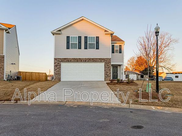1210 Murdock Cir