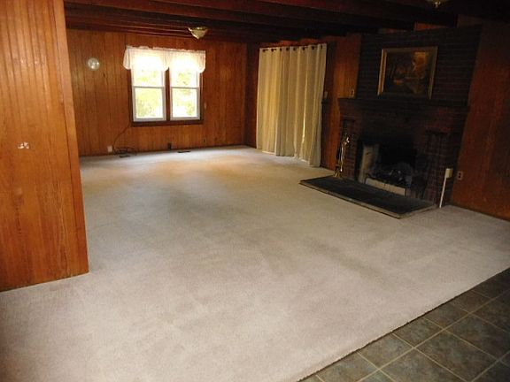 4th image of 101 Heights Ave