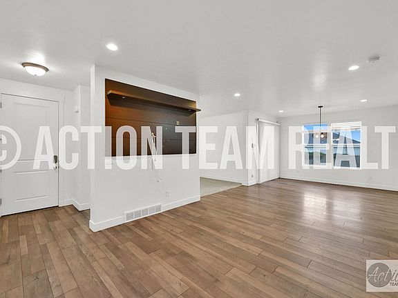 4th image of 2147 W Kimber Ln