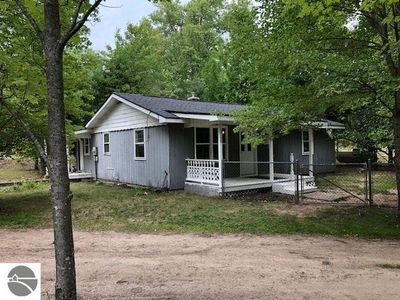 10768 Freeman Rd, Mesick, MI, 49668