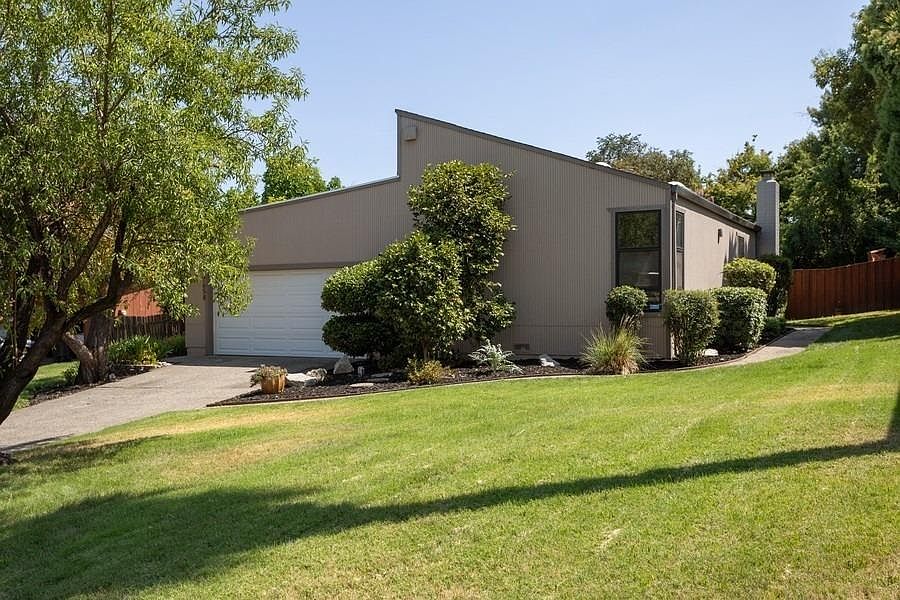 1st image of 7658 Madeline Way