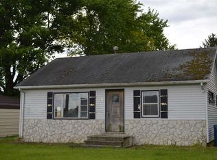 1023 Illinois St, Walkerton, IN
